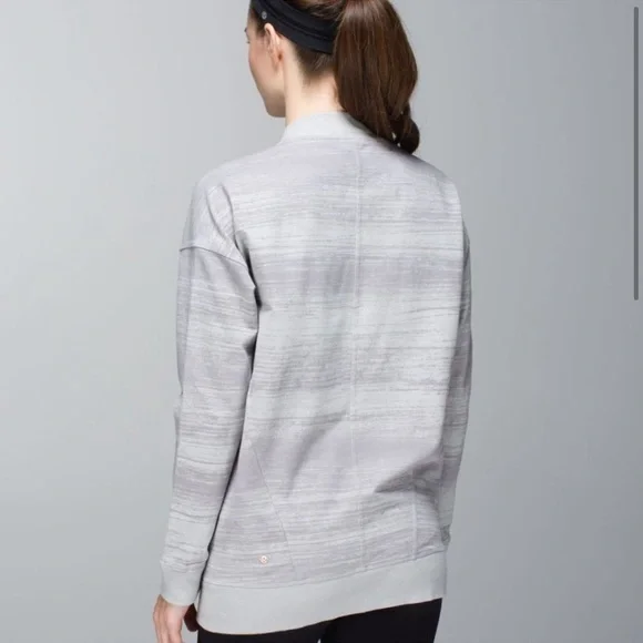 Lululemon Mula Bundle Wrap Jacket in Silver Spoon (Gray) - Picture 3 of 4